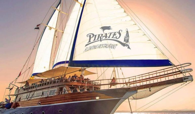 Pirates Sailing Boat to Orange Bay