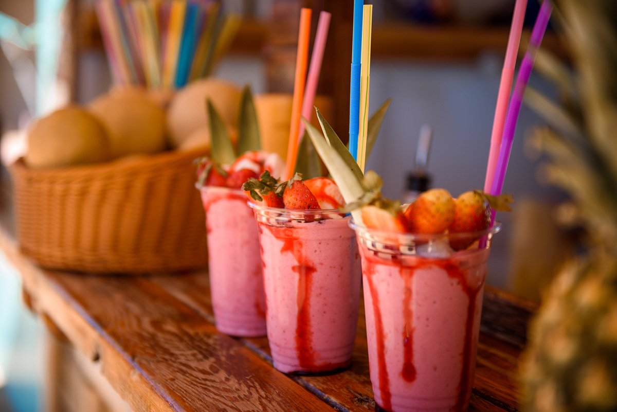 our-fresh-drinks-at-paradise